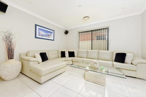 Property photo of 5 Windeyer Place St Helens Park NSW 2560