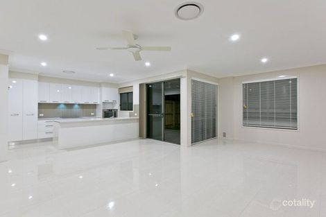 Property photo of 9/10-12 Bainbridge Street Ormiston QLD 4160