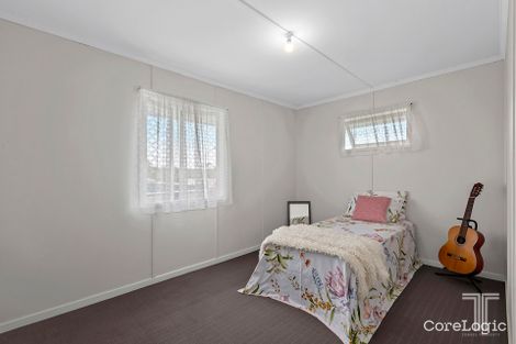 Property photo of 121 Wecker Road Mansfield QLD 4122