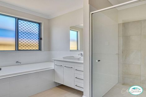 Property photo of 26 Farmer Place Park Ridge QLD 4125