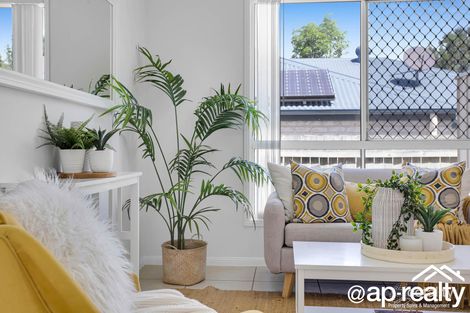 Property photo of 4 Solea Close Forest Lake QLD 4078