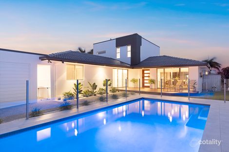 5 Buena Vista Ct, Broadbeach Waters, QLD 4218