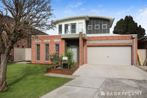 11 Braeside Walk, Caroline Springs, VIC 3023