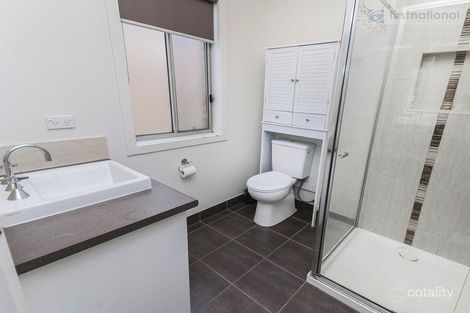 Property photo of 15 Birdswood Crescent Craigieburn VIC 3064
