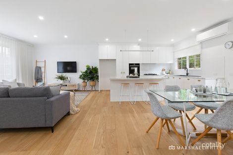 Property photo of 2/1 Lucerne Avenue Mornington VIC 3931