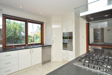 Property photo of 15 Sundown Drive Paradise Point QLD 4216