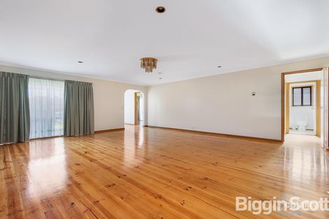 Property photo of 35 Stanley Road Keysborough VIC 3173