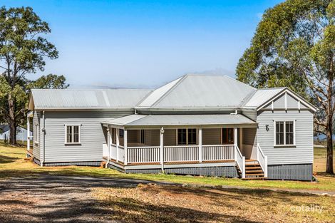 Property photo of 16 Forest Drive Hampton QLD 4352