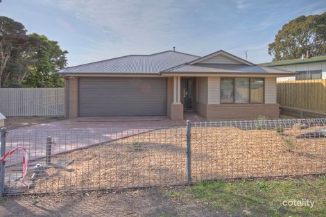 Property photo of 37 Bay Road Eagle Point VIC 3878