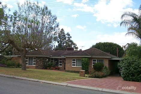 12 Stevington St, Kelmscott, WA 6111
