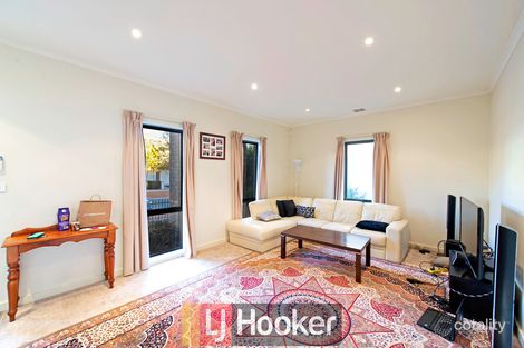 Property photo of 8 Devlin Street Gungahlin ACT 2912