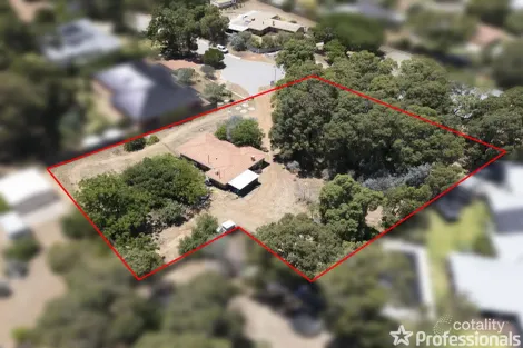 Property photo of 45 Pruiti Crescent Lesmurdie WA 6076