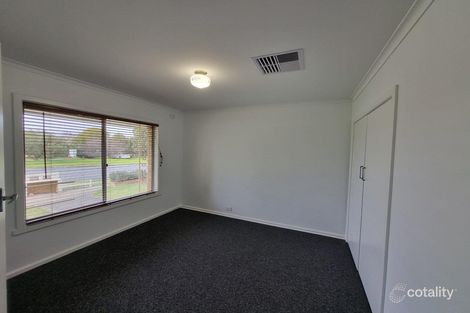 Property photo of 2/539 Hague Street Lavington NSW 2641