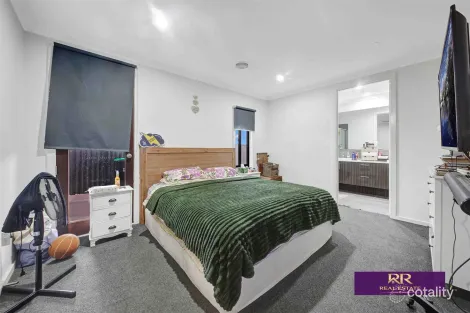 Property photo of 35 Becontree Crescent Strathtulloh VIC 3338