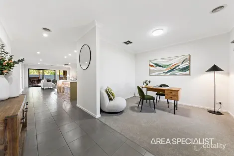 Property photo of 22 Gregson Grove Lyndhurst VIC 3975