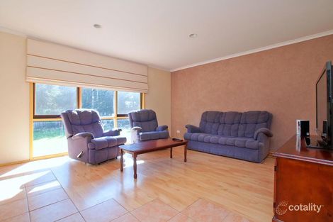 Property photo of 3 Bryson Court Langwarrin VIC 3910