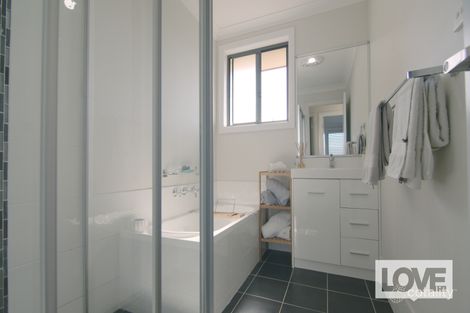 Property photo of 15 Cockatiel Street Toronto NSW 2283