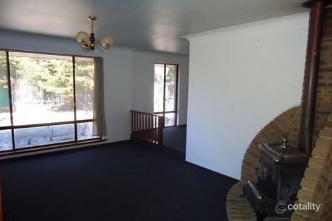Property photo of 5 Castle Court Forrestfield WA 6058
