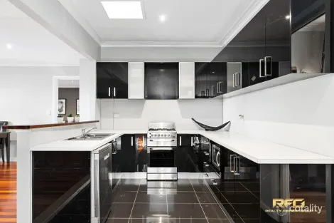 Property photo of 19 Poole Street Deer Park VIC 3023