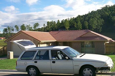 4 Equador Ct, Pacific Pines, QLD 4211