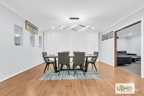 Property photo of 3 Blundy Boulevard Clyde North VIC 3978
