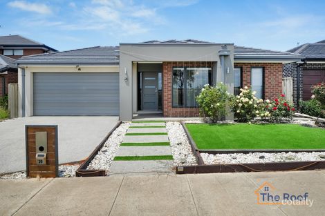 Property photo of 30 Truffle Circuit Manor Lakes VIC 3024