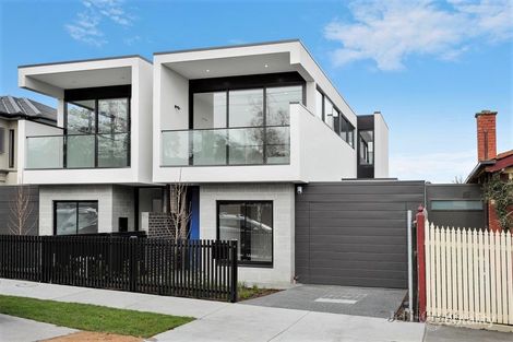 26 Campbell Gr, Hawthorn East, VIC 3123