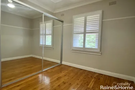 Property photo of 61 Edwards Street Young NSW 2594