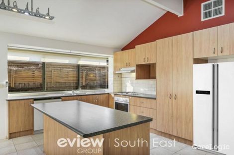 Property photo of 2 Quail Court Narre Warren South VIC 3805