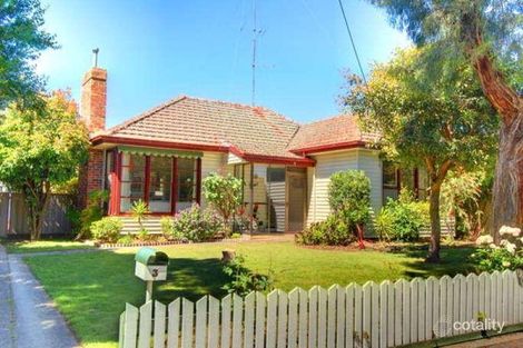 Property photo of 3 Orama Avenue Wendouree VIC 3355