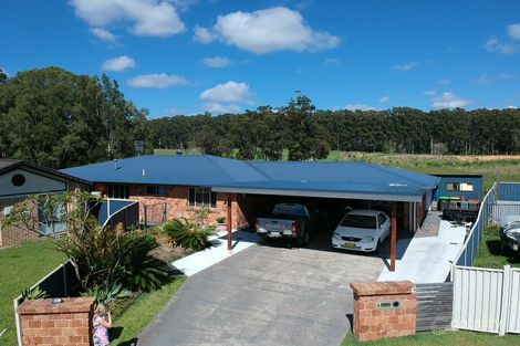 6 Letitia Pl, Bonville, NSW 2450