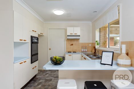 Property photo of 23 Corella Place Estella NSW 2650