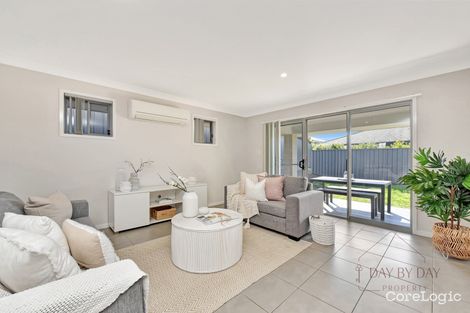 Property photo of 35 Boyne Crescent Cameron Park NSW 2285