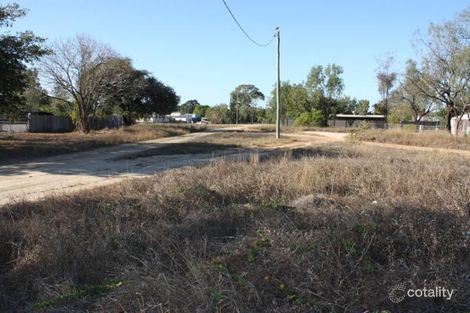 1 Dundee St, Queenton, QLD 4820