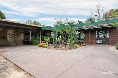 111 Kenihans Rd, Happy Valley, SA 5159
