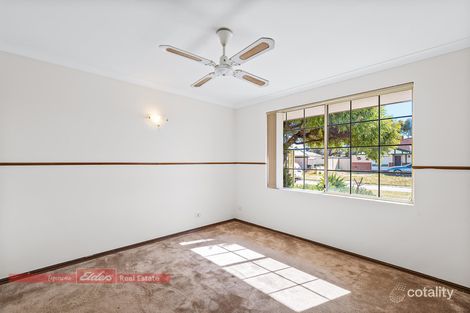 Property photo of 4 Hood Court Port Kennedy WA 6172