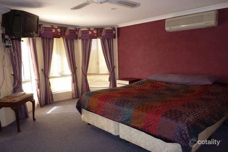 Property photo of 76 Leschenault Parade Australind WA 6233