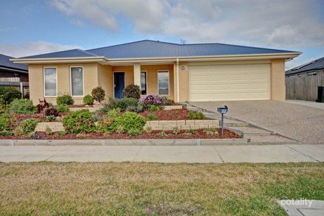 22 Mccallum Dr, Eastwood, VIC 3875