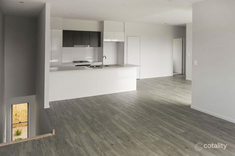 Property photo of 2/14 Oronsay Avenue Caloundra QLD 4551