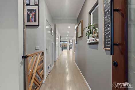 35 Davidson St, Pakenham, VIC 3810