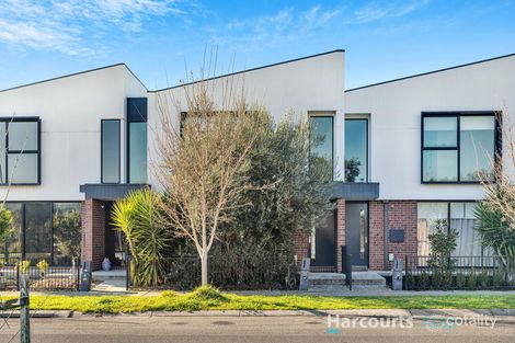 10 Parkdale Dr, Lyndhurst, VIC 3975