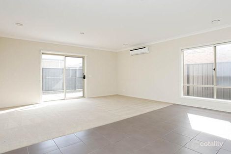 Property photo of 27 Millicent Drive Craigieburn VIC 3064