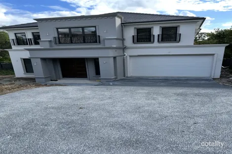 9 Layard St, Holland Park, QLD 4121
