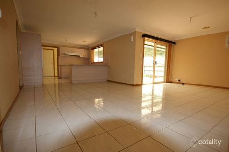 Property photo of 18 Thames Boulevard Werribee VIC 3030