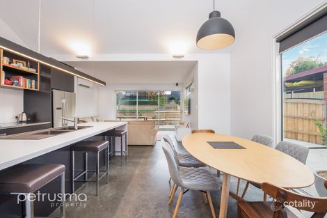 Property photo of 11 Fitzroy Place Sandy Bay TAS 7005
