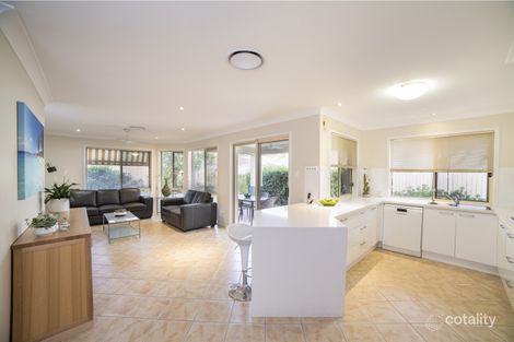 Property photo of 5 Dorval Close Mansfield QLD 4122