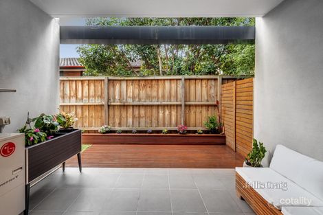 Property photo of 2/93 Truganini Road Carnegie VIC 3163