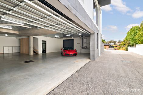 Property photo of 10 Schichmann Court Yarrambat VIC 3091