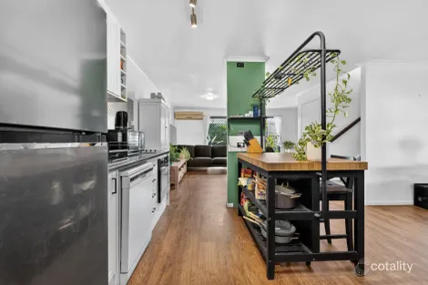 Property photo of 2/17 Pine Camp Road Beerwah QLD 4519