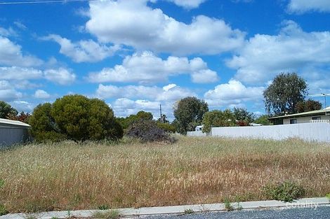 22 Woodlands Rd, Golden Bay, WA 6174
